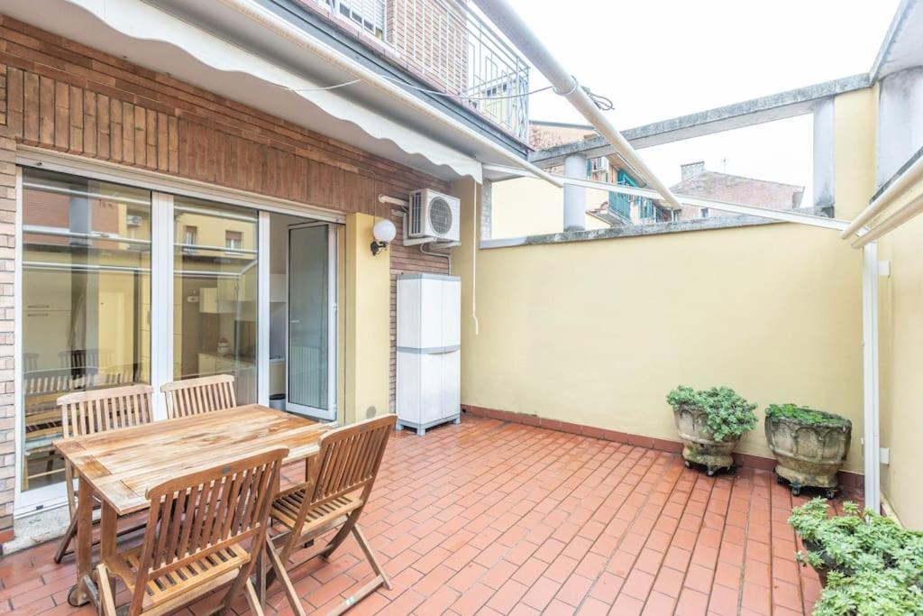 Tiarini 14 Apartamento Bolonha Exterior foto